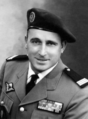 Robert ABRAHAM Robert ABRAHAM