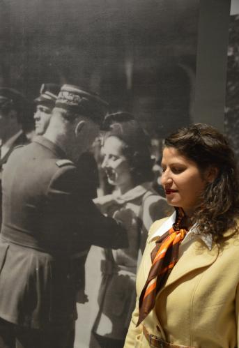 Remise de décoration à Laure Diebold (c) Ordre de la Libération